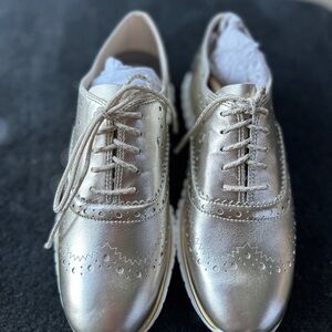 Cole Haan ZeroGrand Stitchlite Oxfords in Gold size 6.5 (women’s shoes)